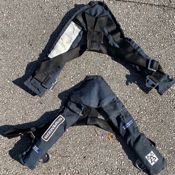 SOSPENDERS LIFE VESTS - Picture 3 of 4